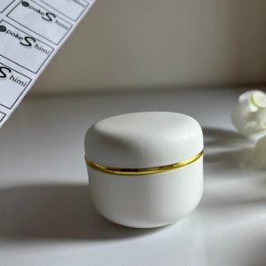 پوکه کرم کاسه ای سفید و مشکی رینگ طلایی