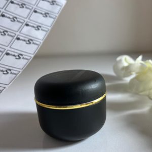 پوکه کرم کاسه ای سفید و مشکی رینگ طلایی