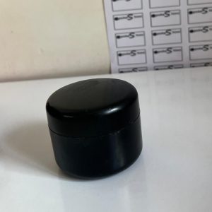 پوکه کرم تمام مشکی 30 گرمی